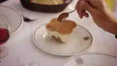 Эмили в Париже 4 сезон 9 серия